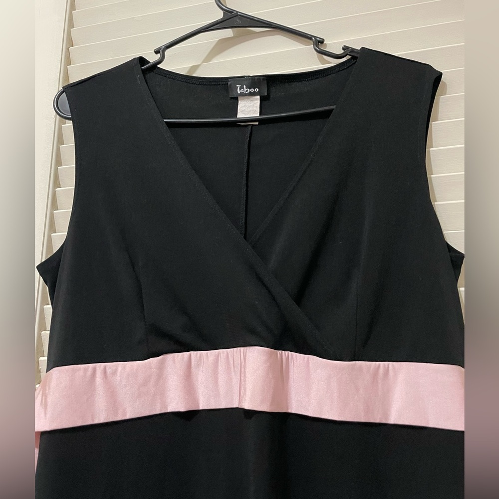 EUC Taboo’s V-Neck Black Dress - Picture 3 of 4